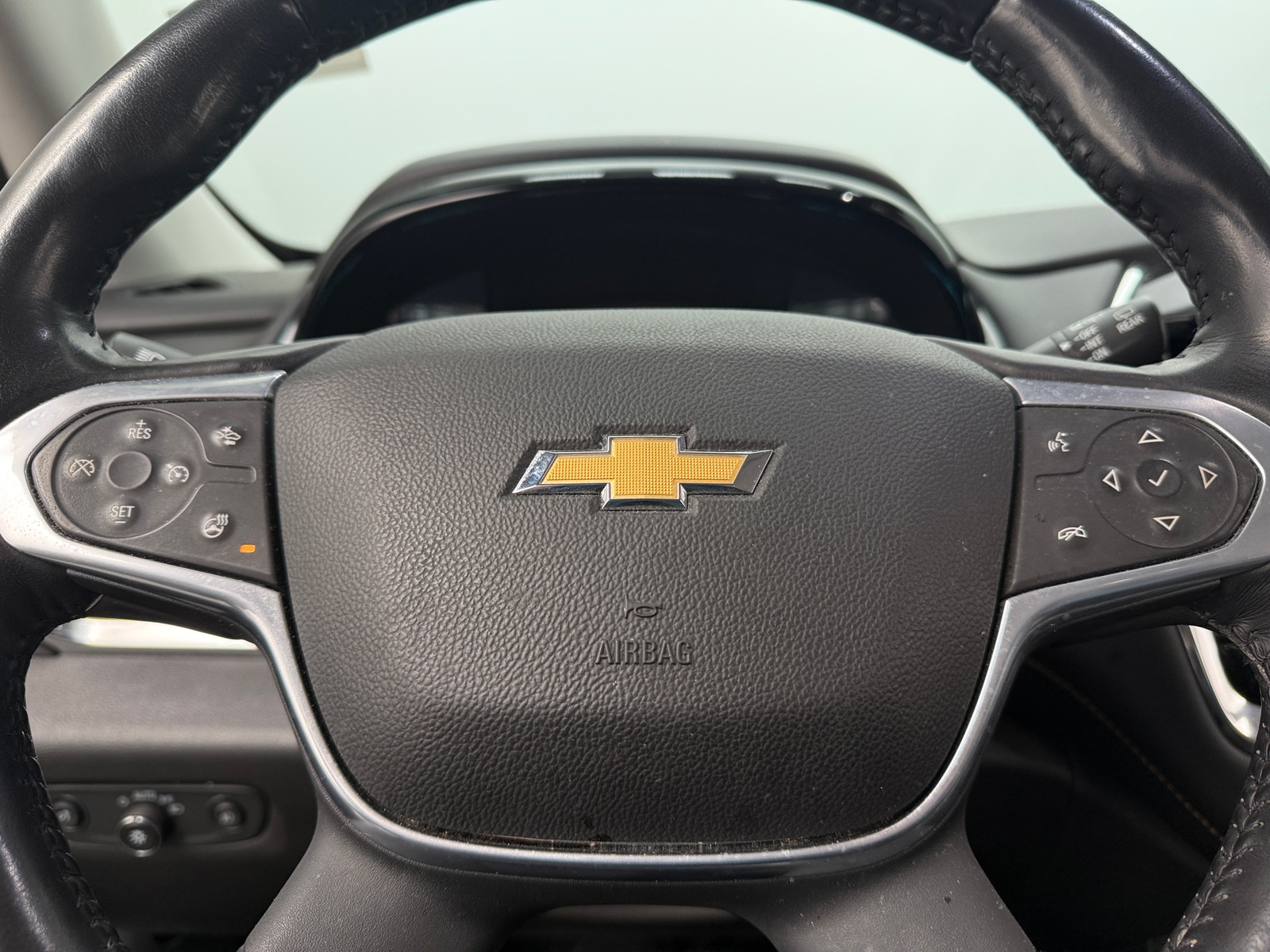 Thumbnail: 2021 Chevrolet Traverse - 4