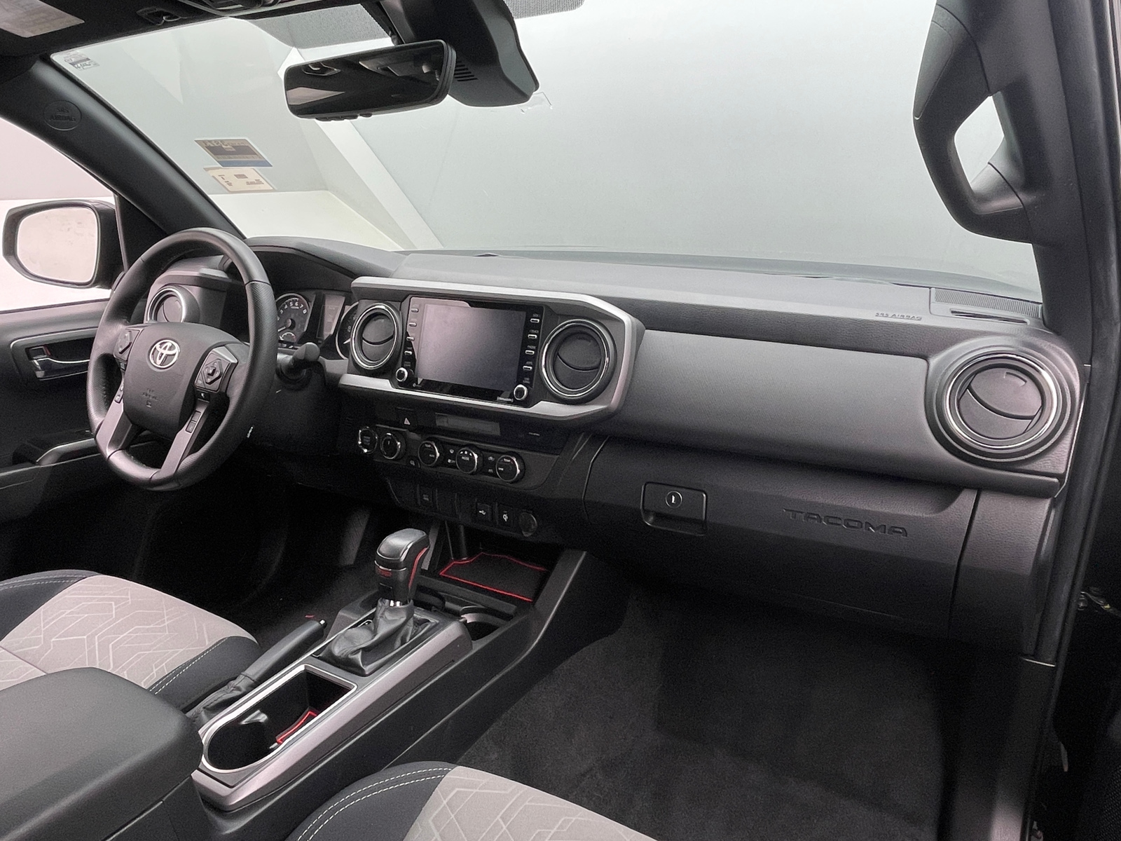 Thumbnail: 2022 Toyota Tacoma - 3