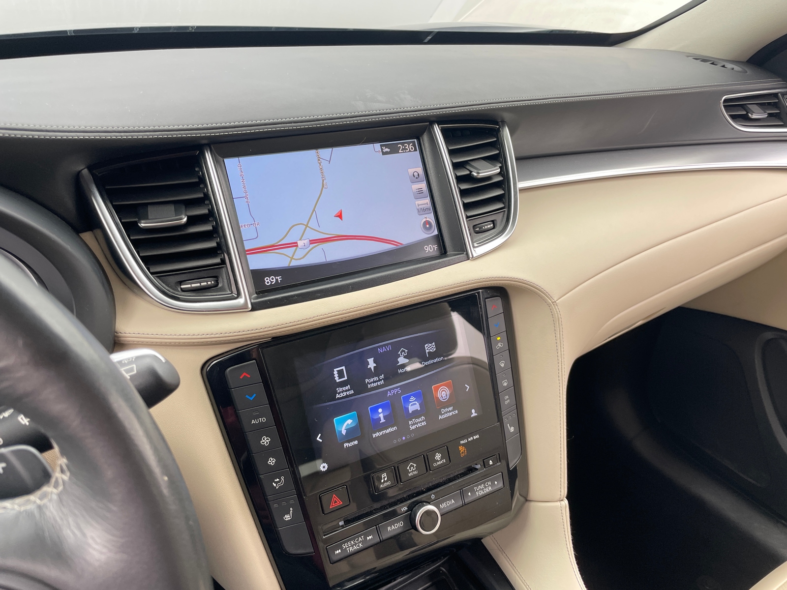 Thumbnail: 2019 INFINITI QX50 - 4