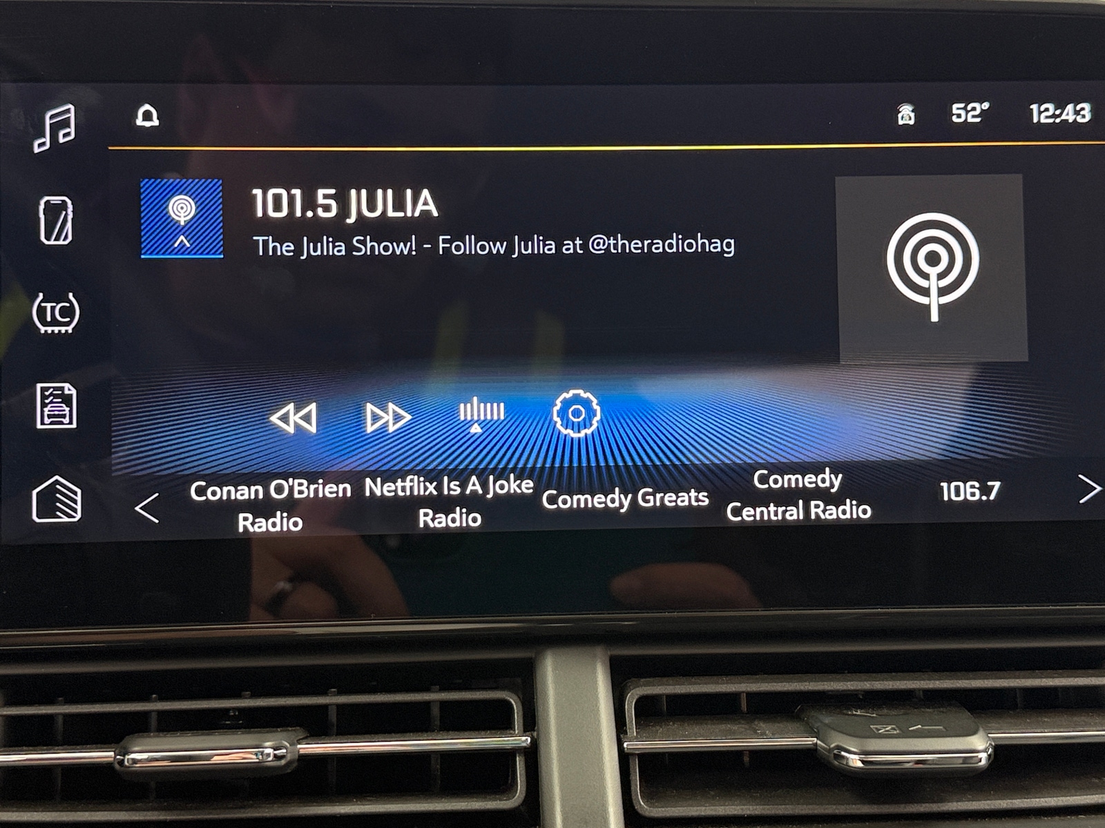 Thumbnail: 2025 Chevrolet Trax - 4