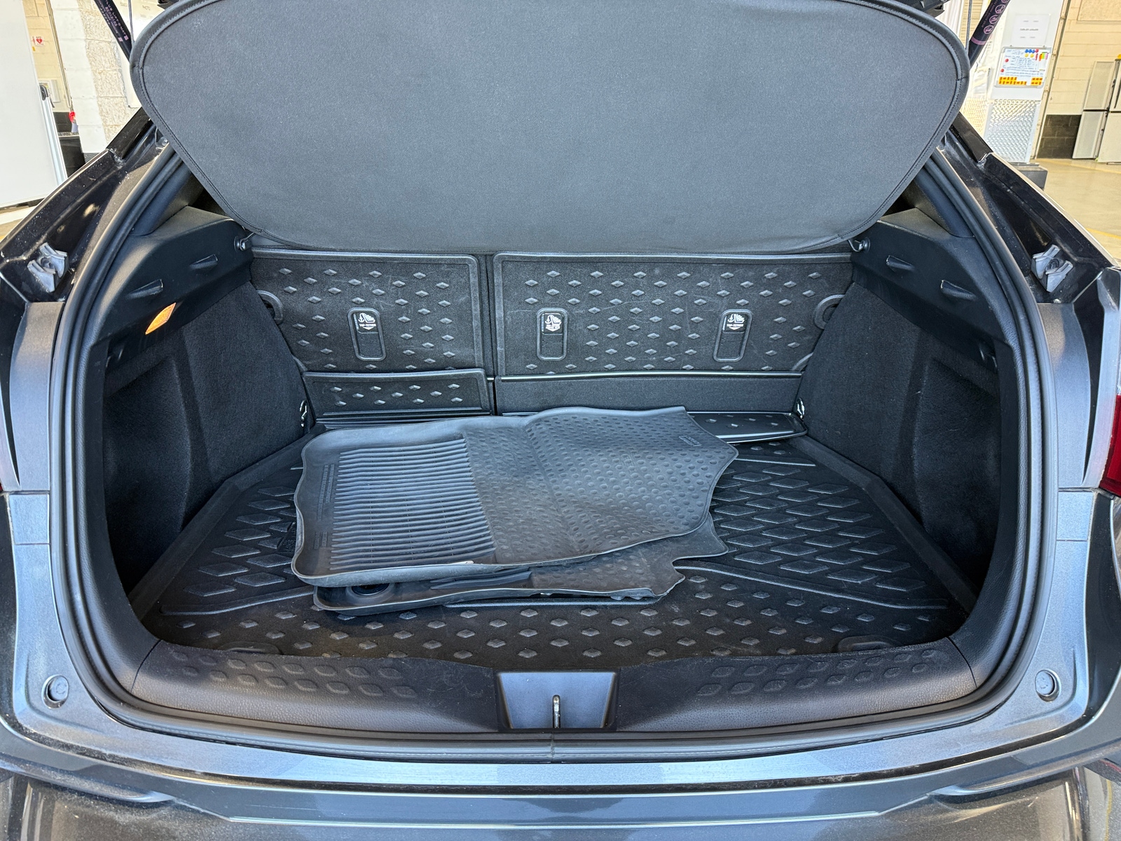 Thumbnail: 2019 Toyota C-HR - 6