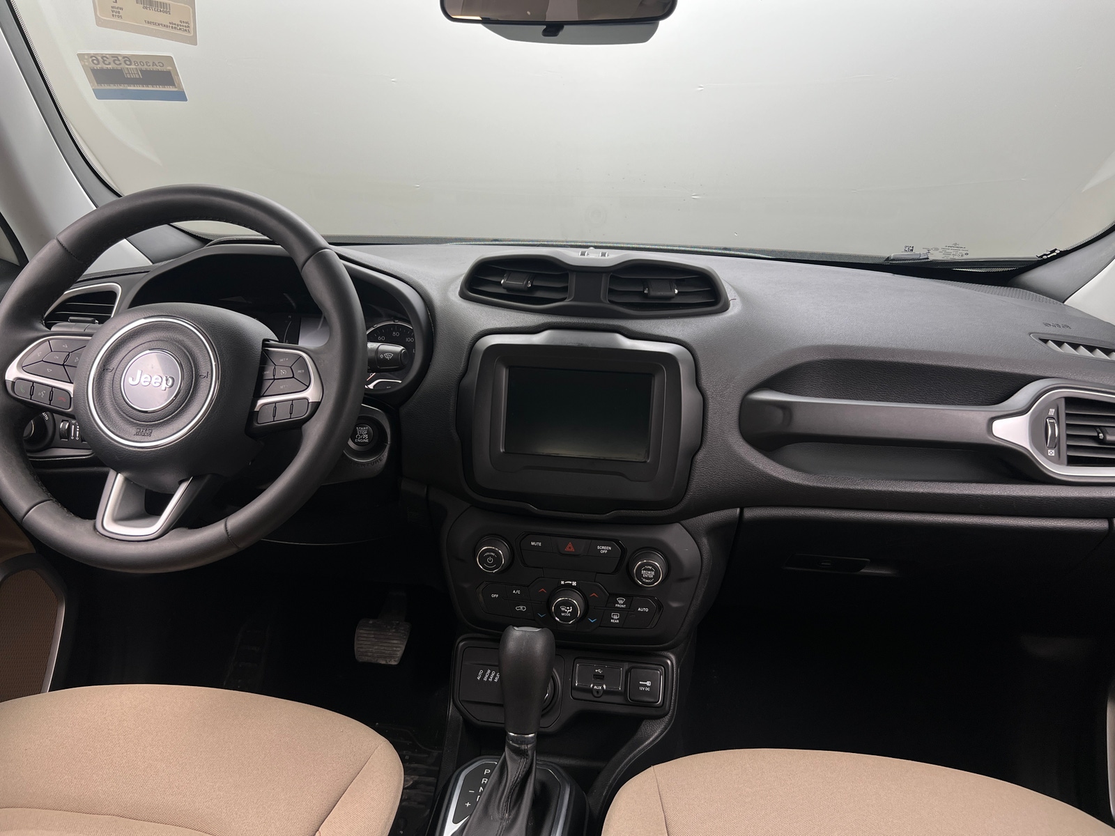 Thumbnail: 2019 Jeep Renegade - 3