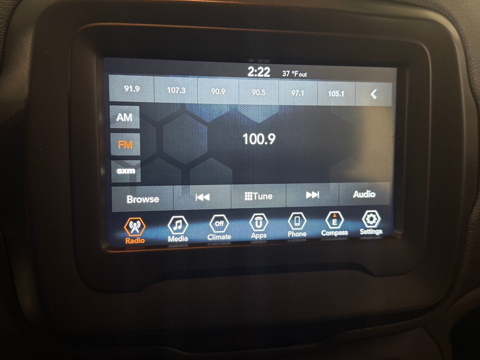 Thumbnail: 2019 Jeep Renegade - 4