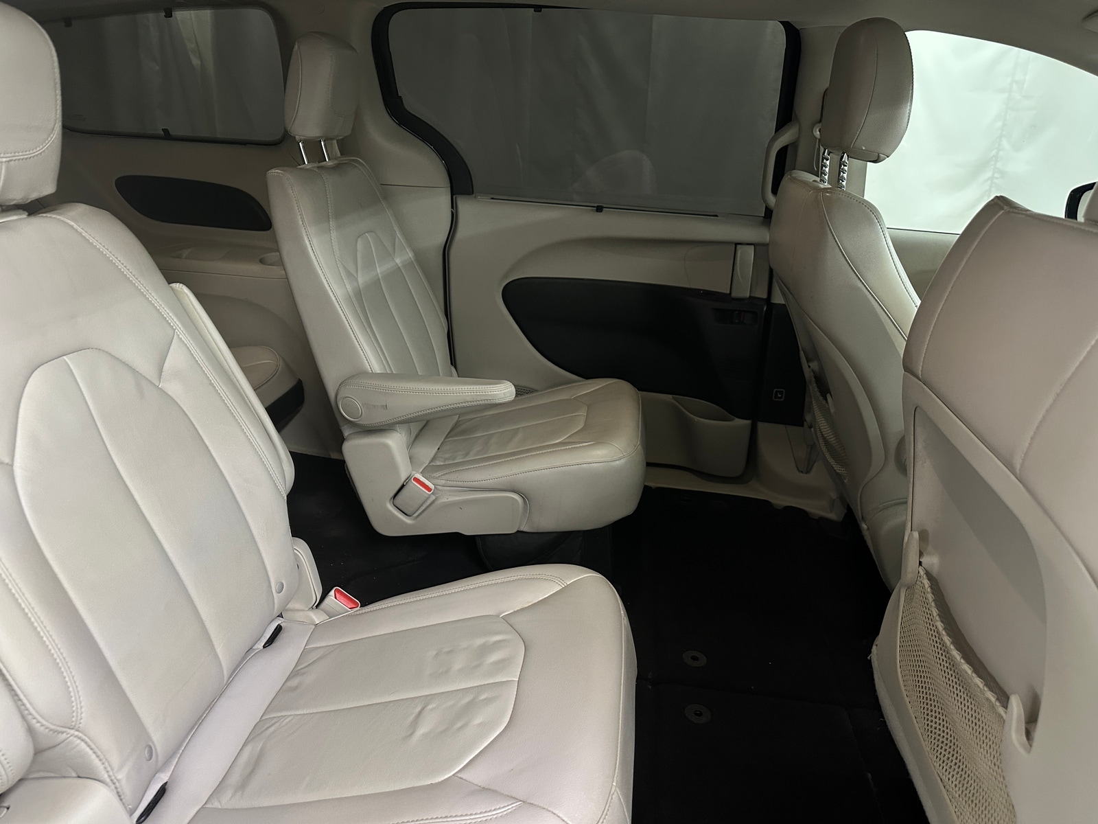 Thumbnail: 2017 Chrysler Pacifica - 5