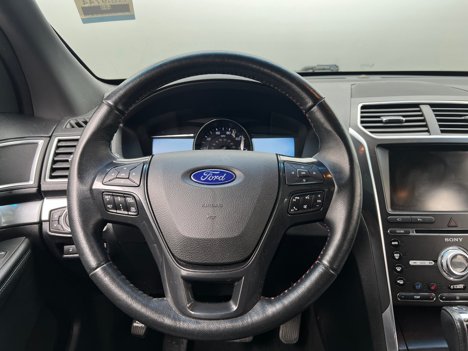 Thumbnail: 2016 Ford Explorer - 4