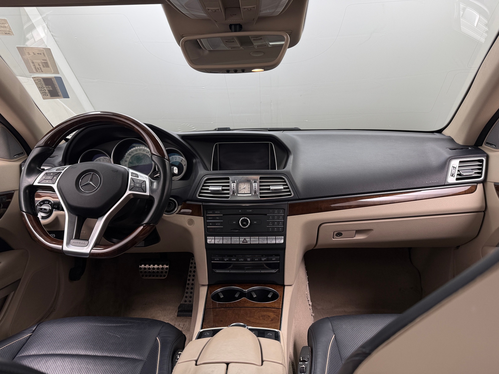 Thumbnail: 2016 Mercedes-Benz E-Class - 2