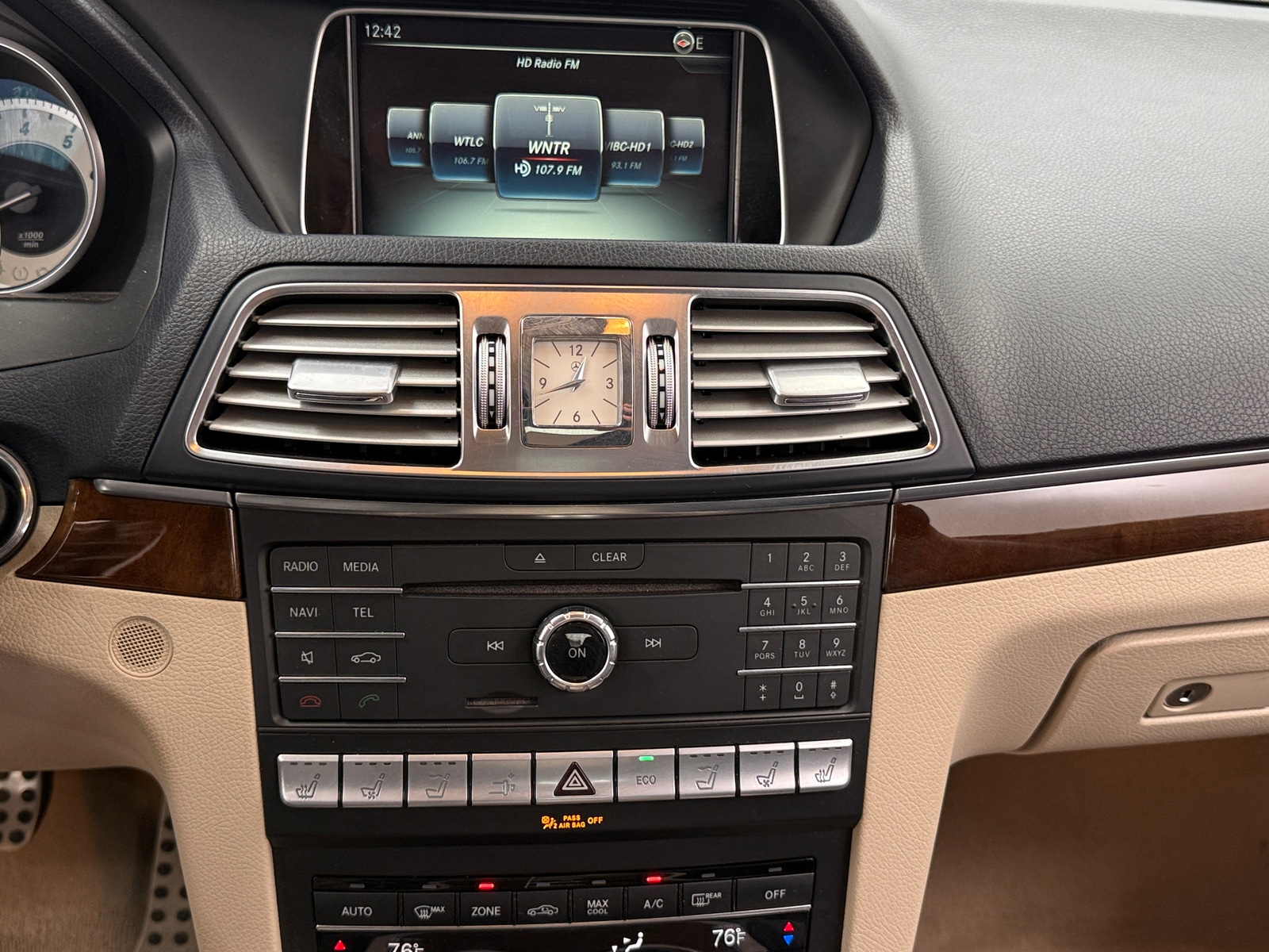 Thumbnail: 2016 Mercedes-Benz E-Class - 3