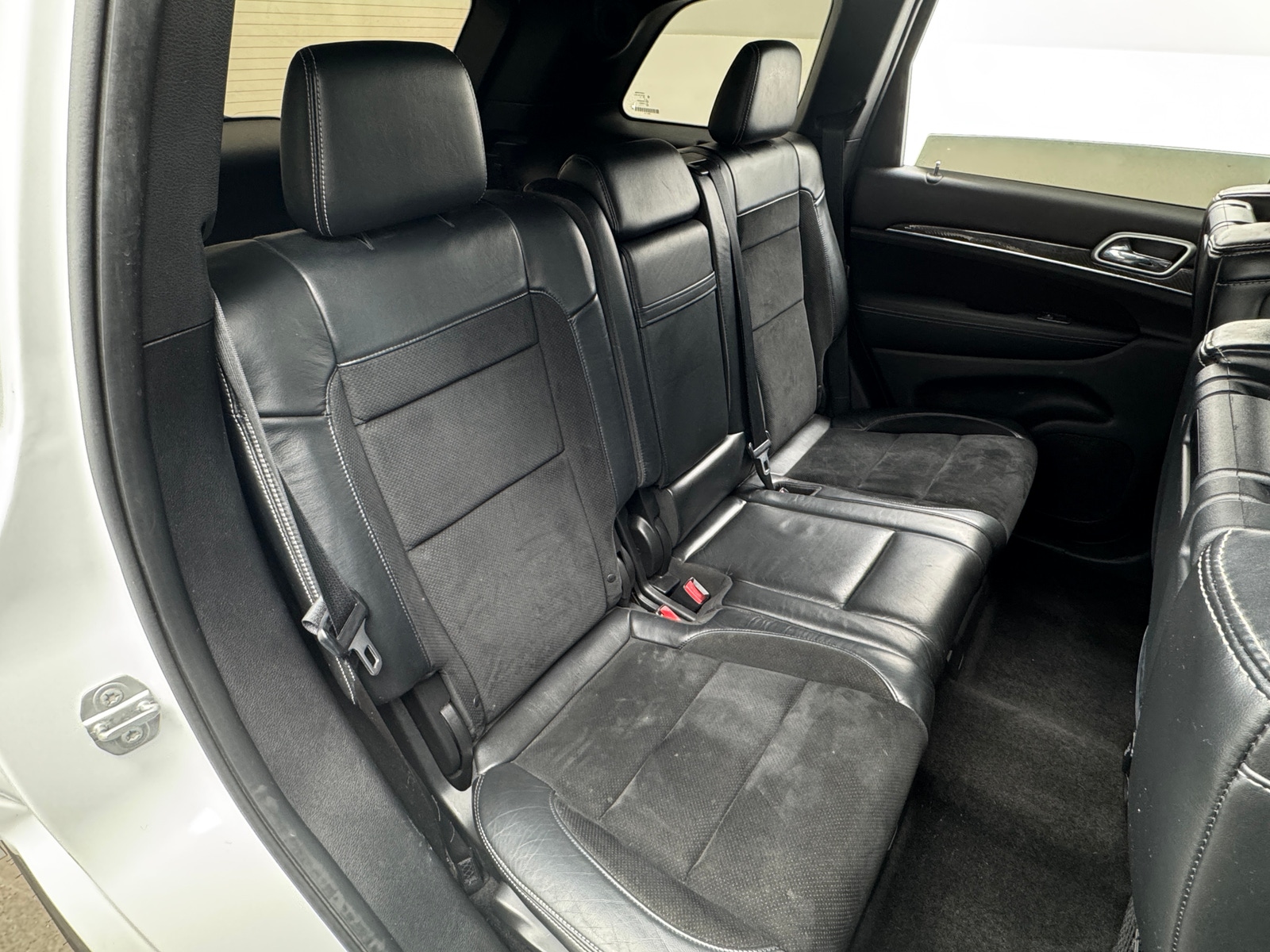 Thumbnail: 2015 Jeep Grand Cherokee - 6