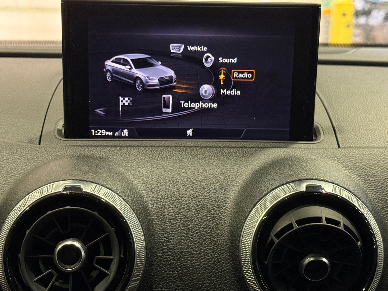 Thumbnail: 2018 Audi A3 - 3