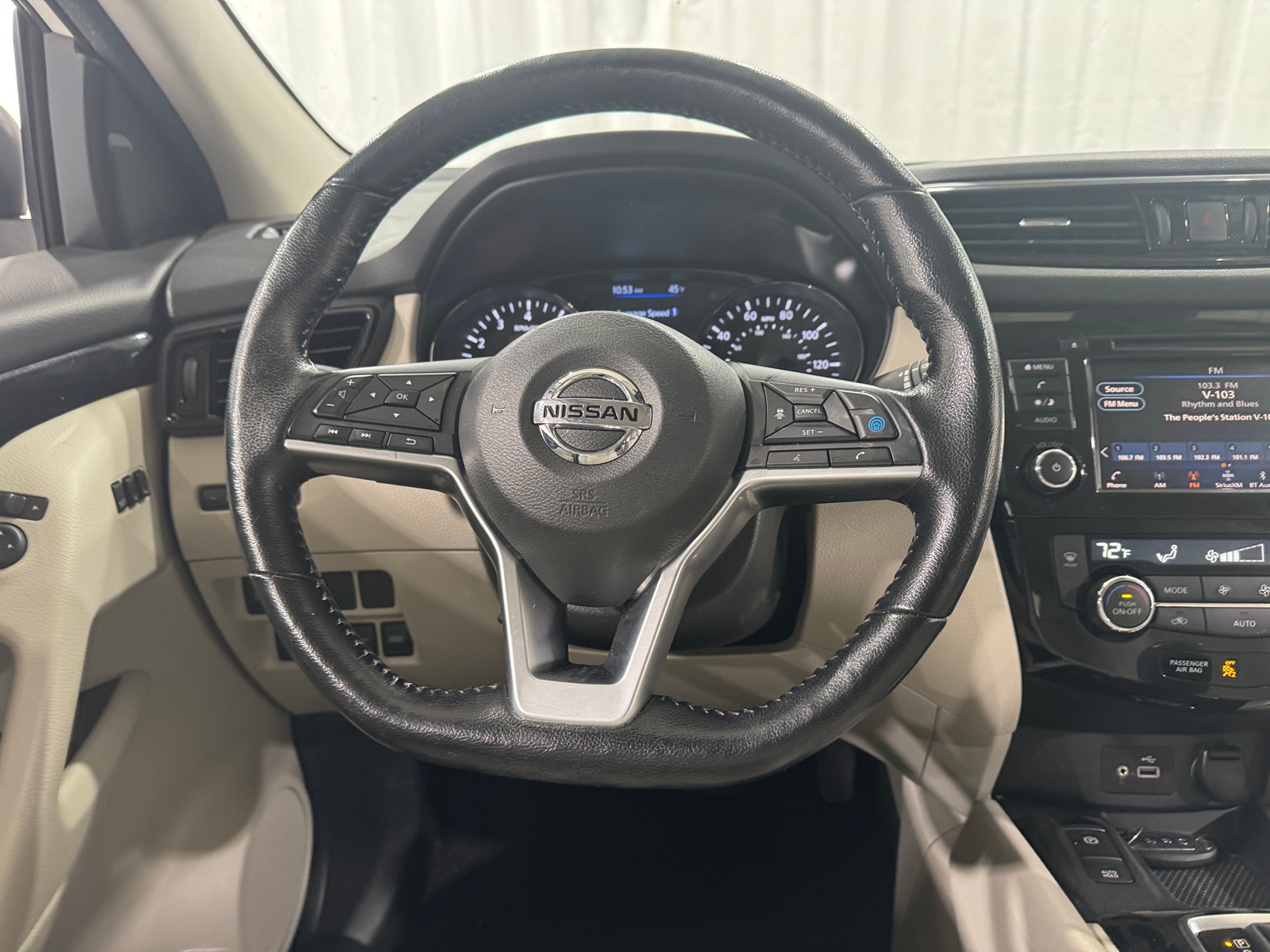 Thumbnail: 2022 Nissan Rogue Sport - 5