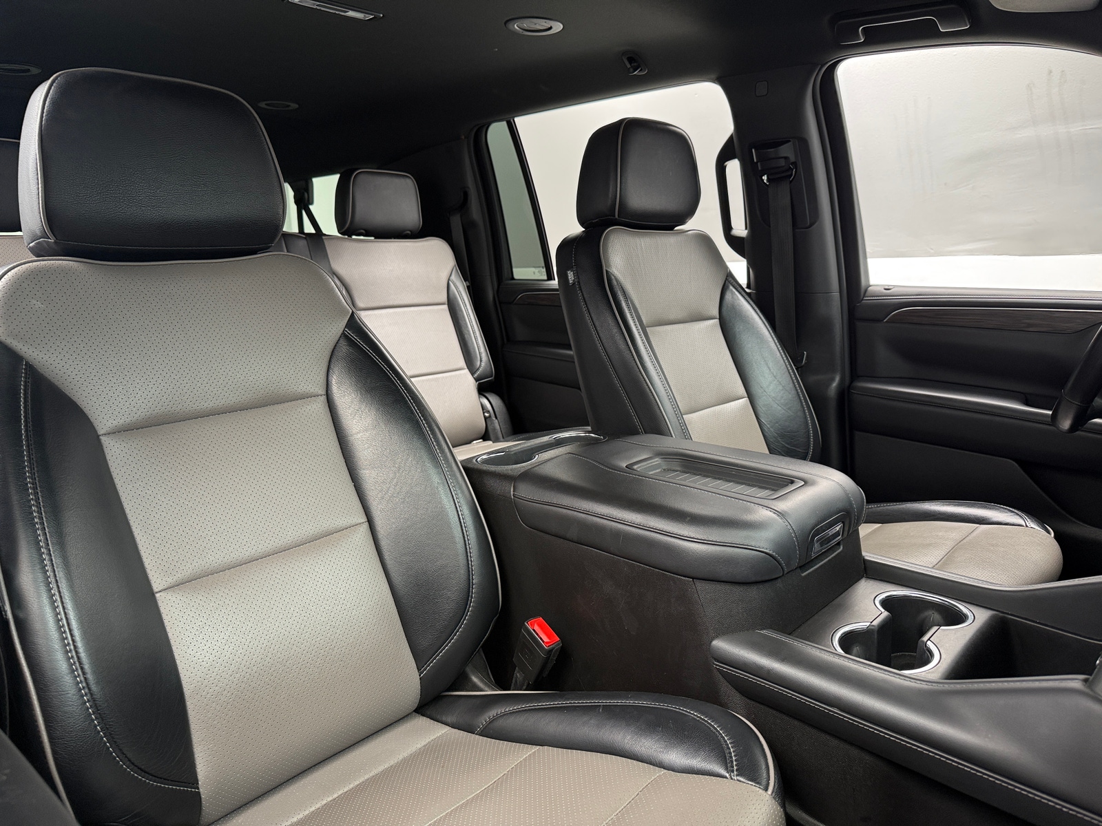 Thumbnail: 2021 Chevrolet Suburban - 2