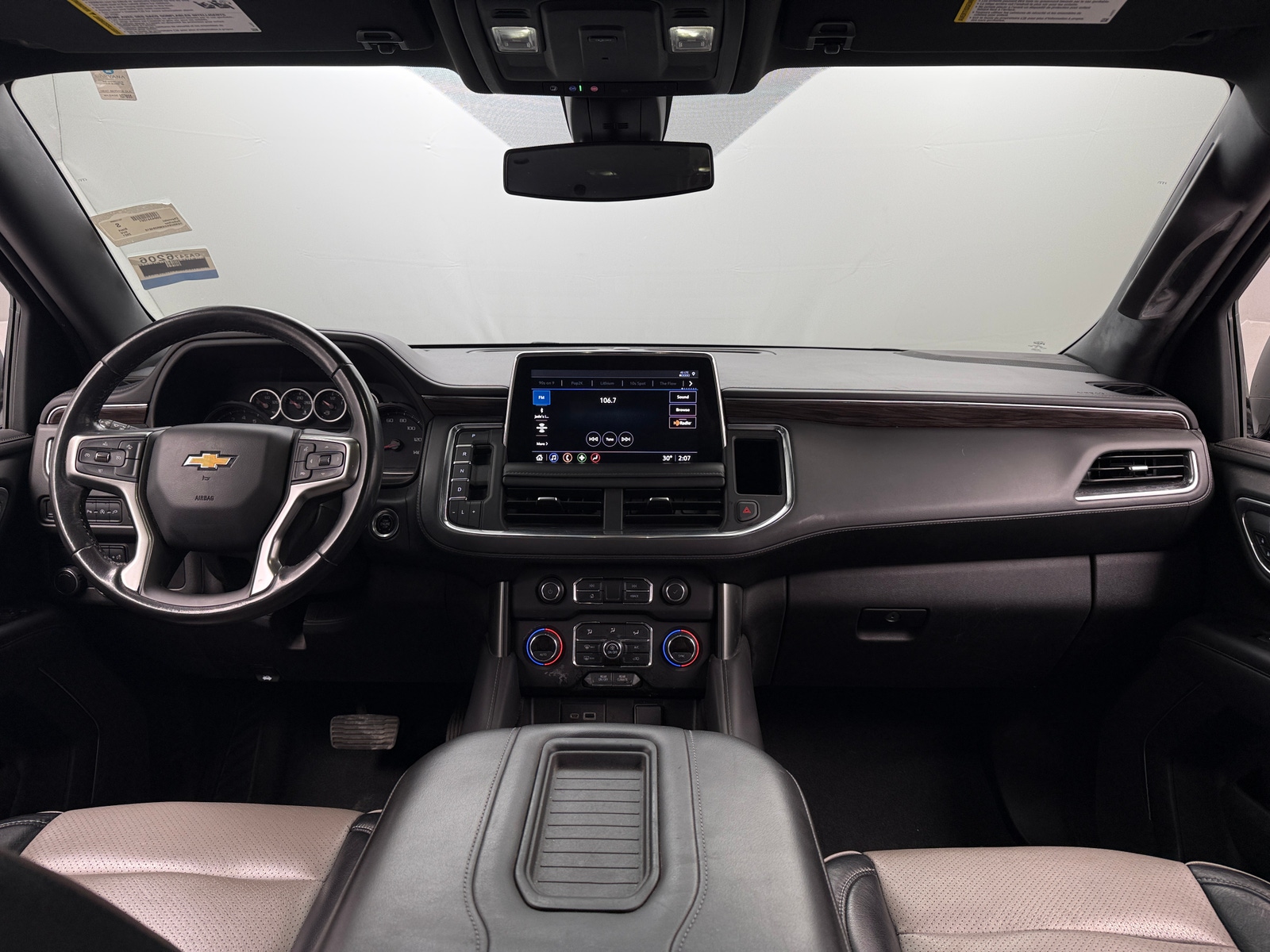 Thumbnail: 2021 Chevrolet Suburban - 3