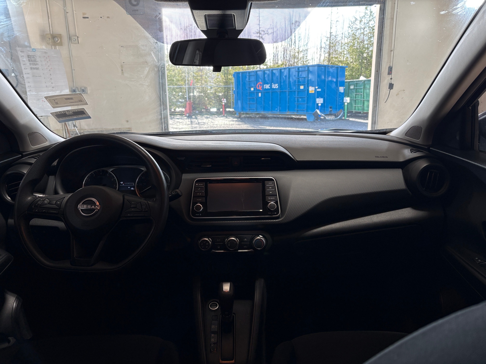 Thumbnail: 2023 Nissan Kicks - 3