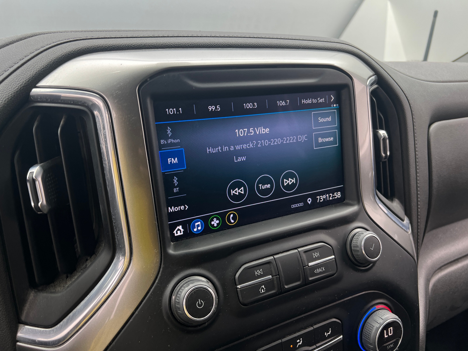 Thumbnail: 2021 Chevrolet Silverado 1500 - 4