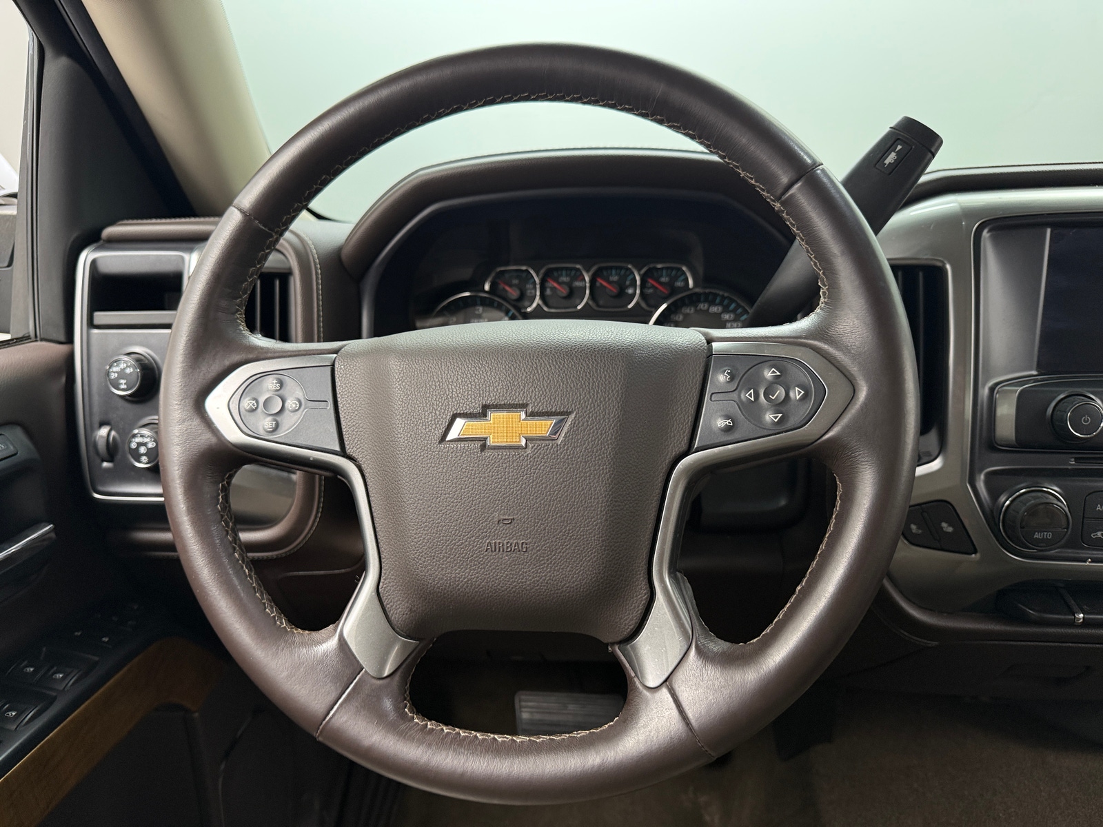 Thumbnail: 2015 Chevrolet Silverado 1500 - 4