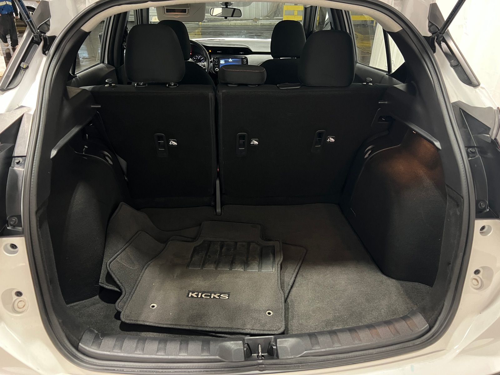 Thumbnail: 2024 Nissan Kicks - 7