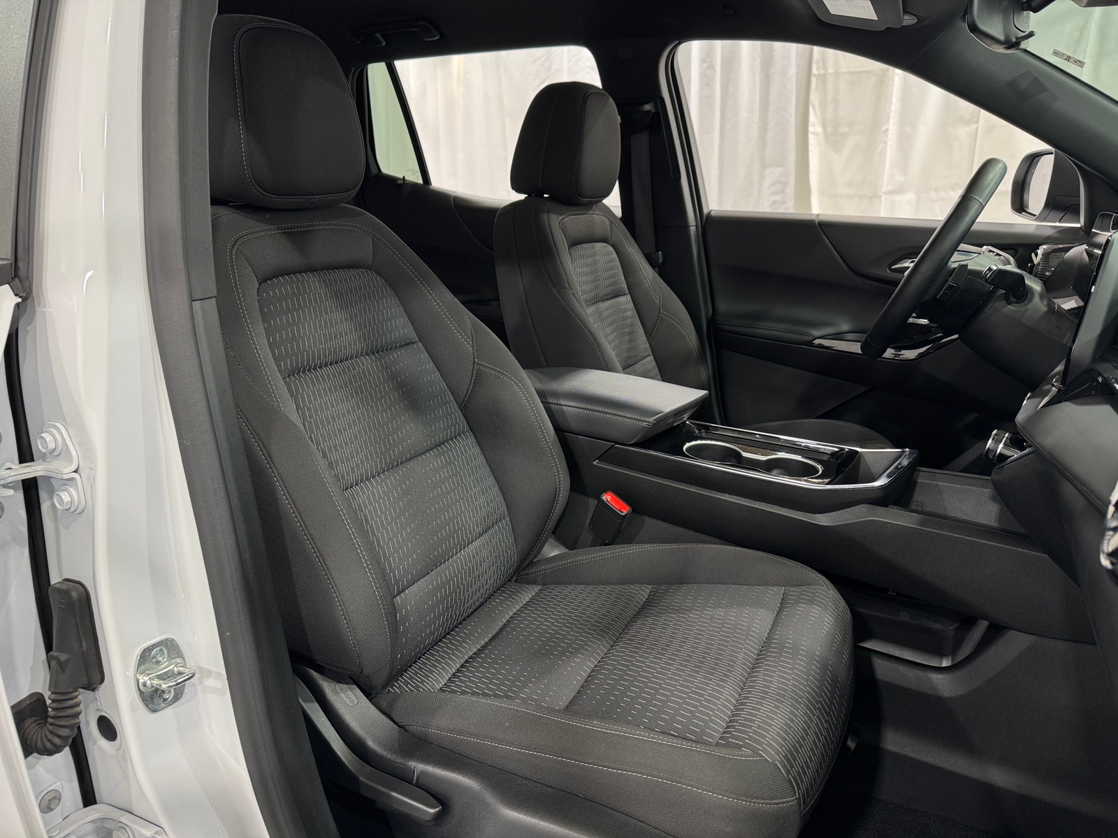 Thumbnail: 2025 Chevrolet Equinox - 2