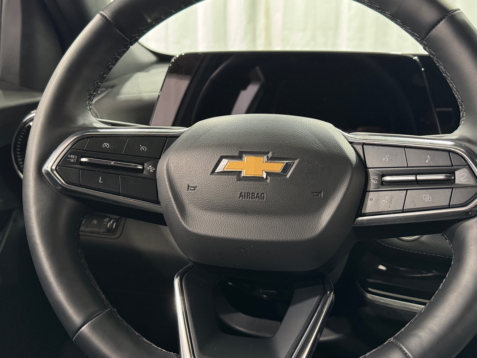 Thumbnail: 2025 Chevrolet Equinox - 5