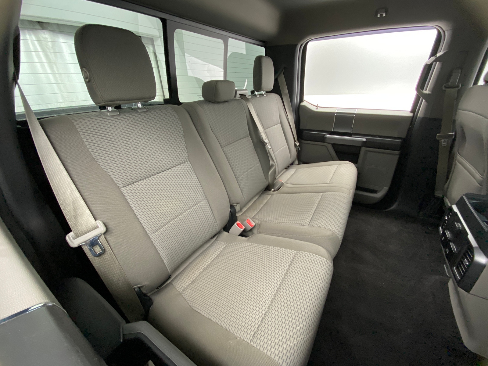 Thumbnail: 2017 Ford Econoline - 6