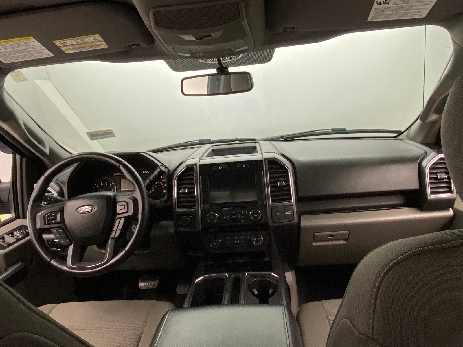 Thumbnail: 2017 Ford Econoline - 3