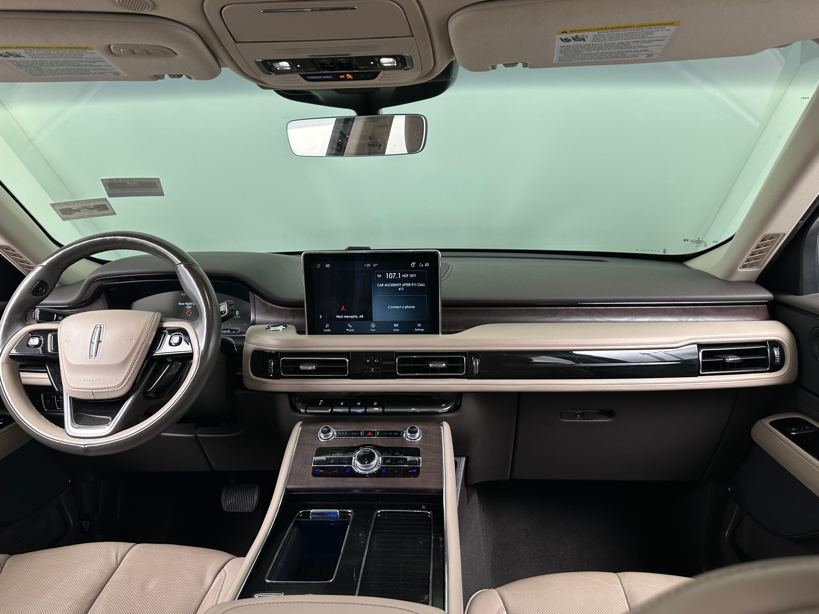 Thumbnail: 2023 Lincoln Aviator - 2