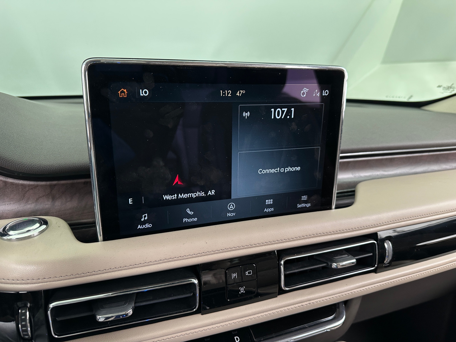 Thumbnail: 2023 Lincoln Aviator - 3