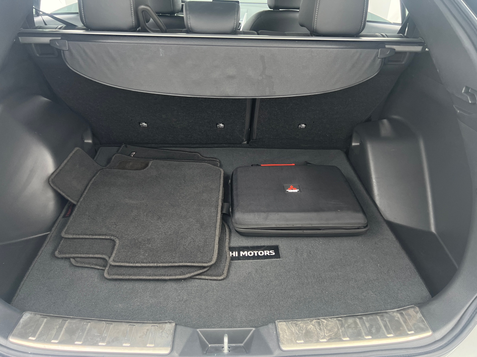 Thumbnail: 2023 Mitsubishi Eclipse Cross - 7