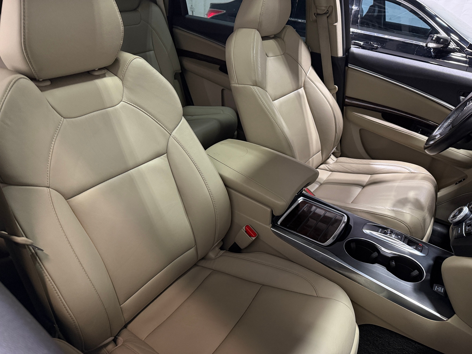 Thumbnail: 2018 Acura MDX - 2