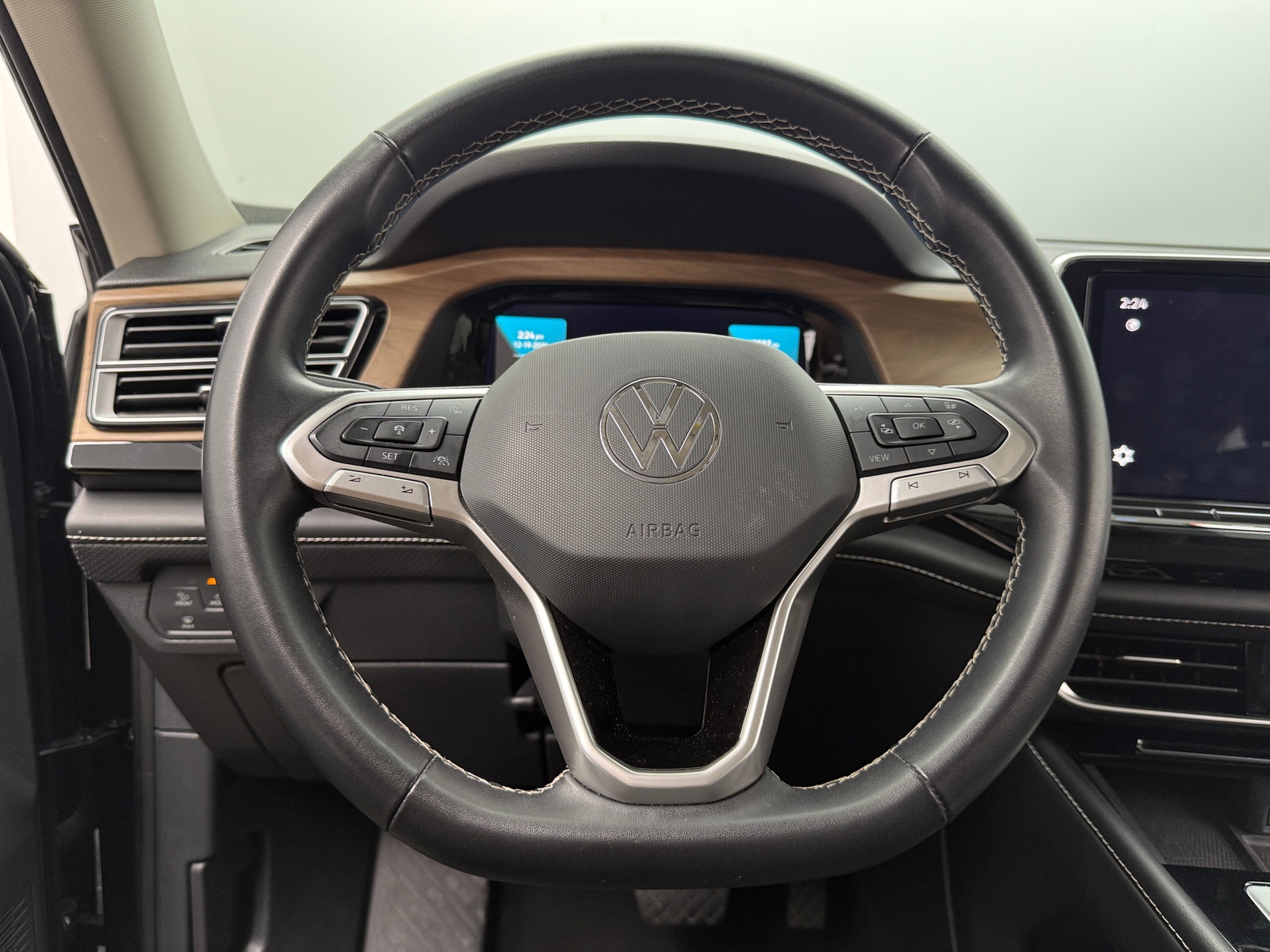 Thumbnail: 2024 Volkswagen Atlas - 4