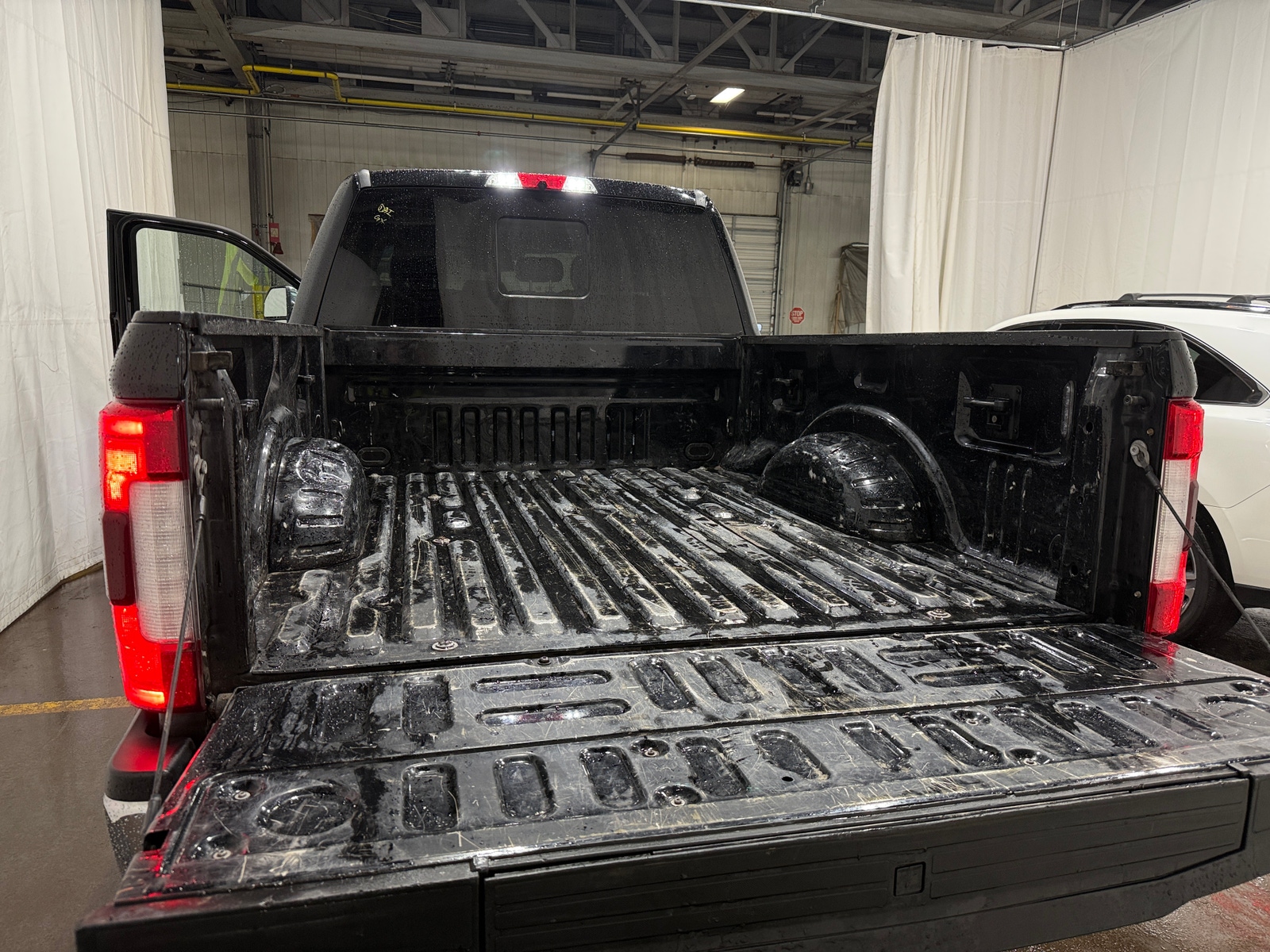 Thumbnail: 2019 Ford Econoline - 6