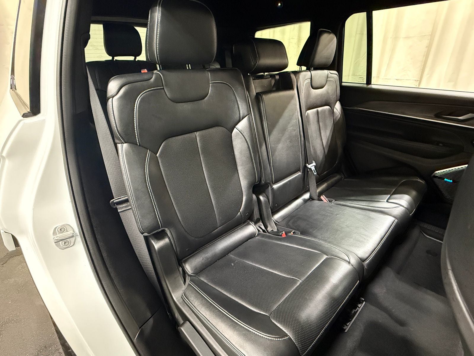 Thumbnail: 2022 Jeep Grand Cherokee L - 5