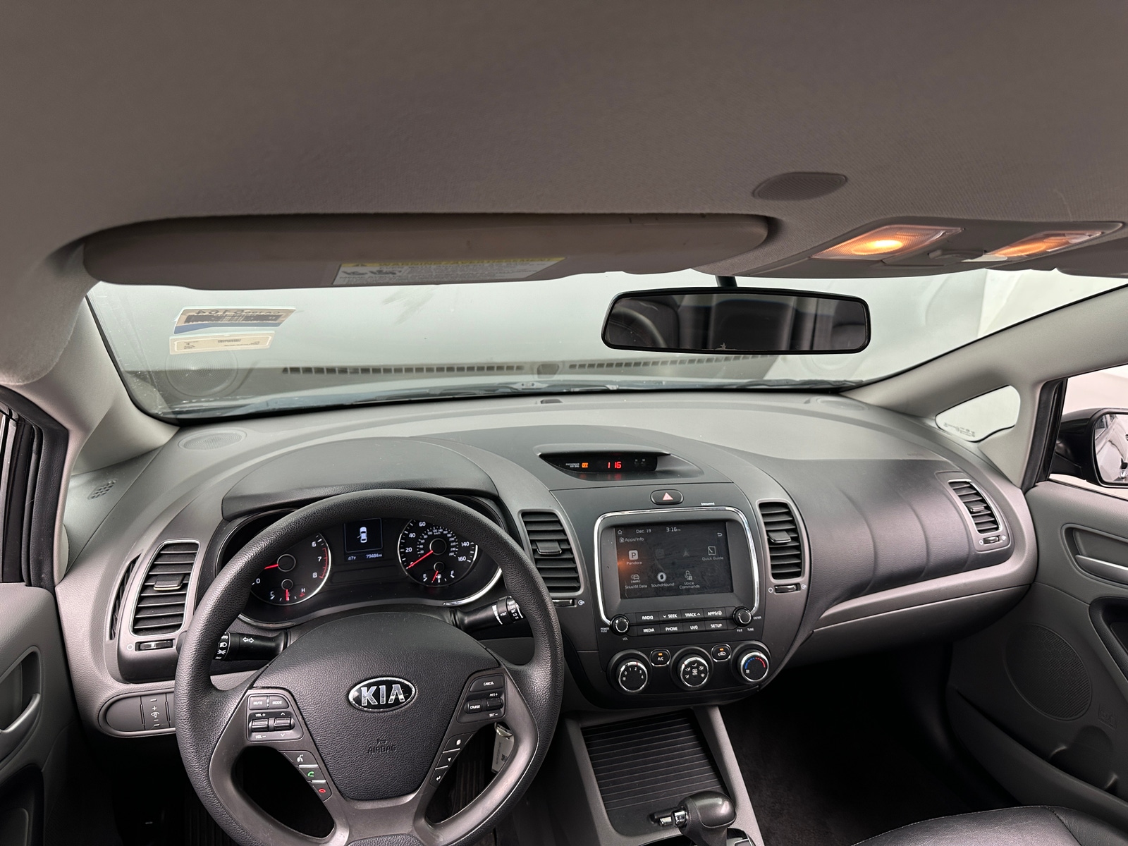 Thumbnail: 2018 Kia Forte - 3