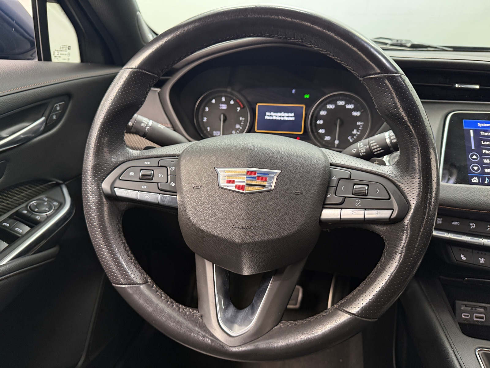 Thumbnail: 2020 Cadillac XT4 - 4