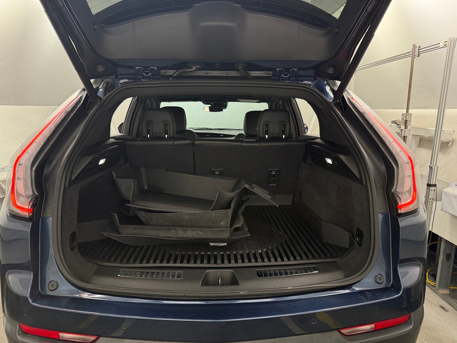 Thumbnail: 2020 Cadillac XT4 - 6