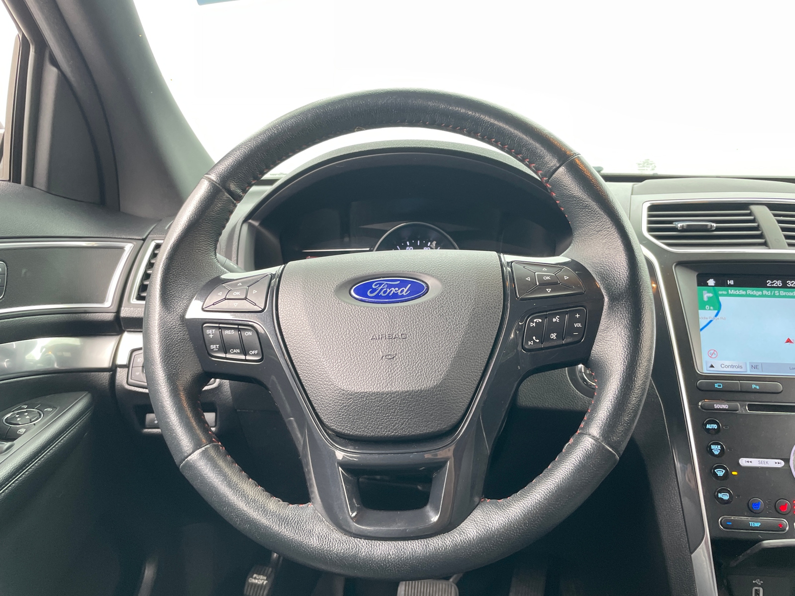 Thumbnail: 2017 Ford Explorer - 4