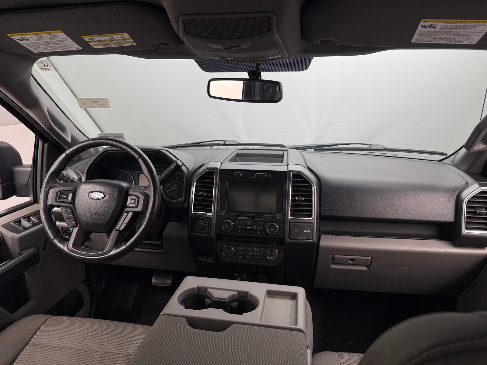 Thumbnail: 2015 Ford Econoline - 3