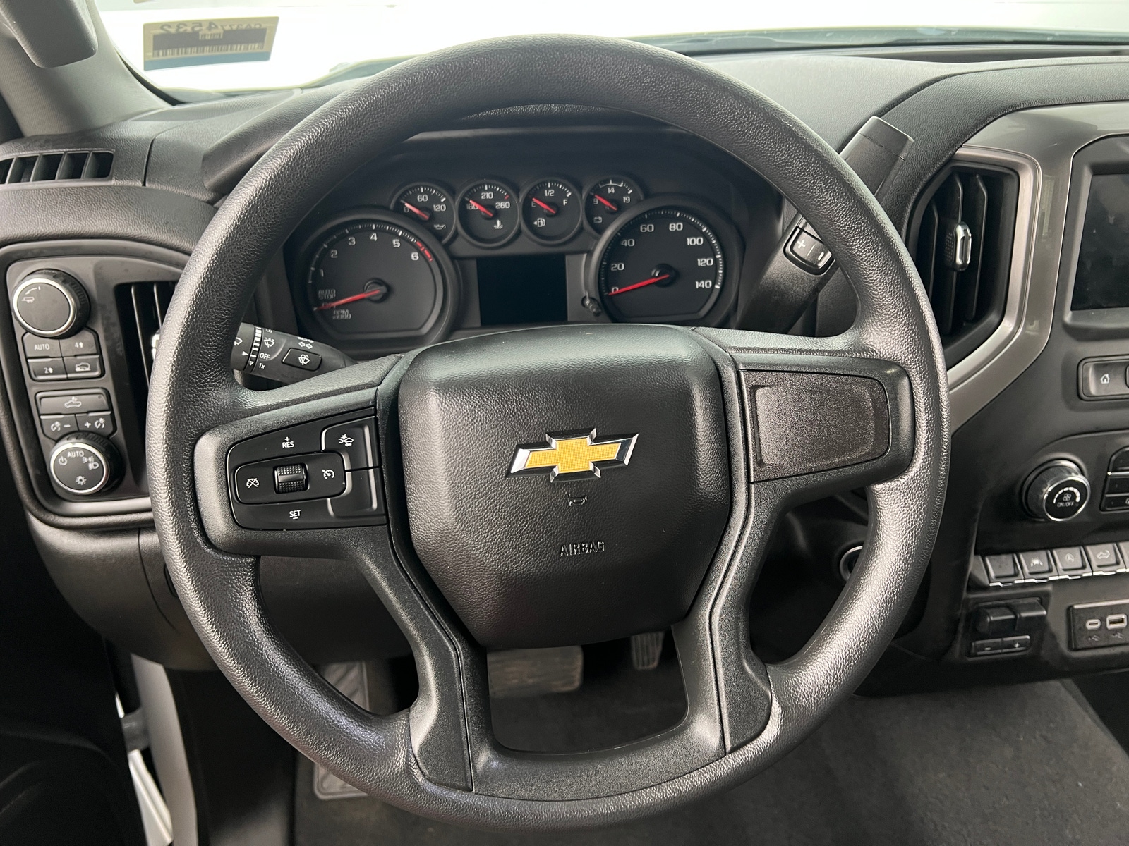 Thumbnail: 2025 Chevrolet Silverado 1500 - 5