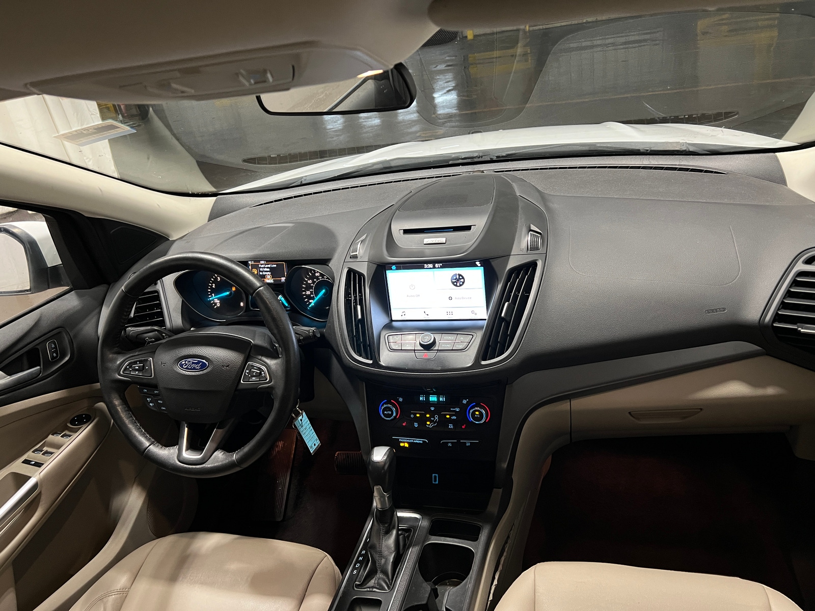 Thumbnail: 2017 Ford Escape - 3