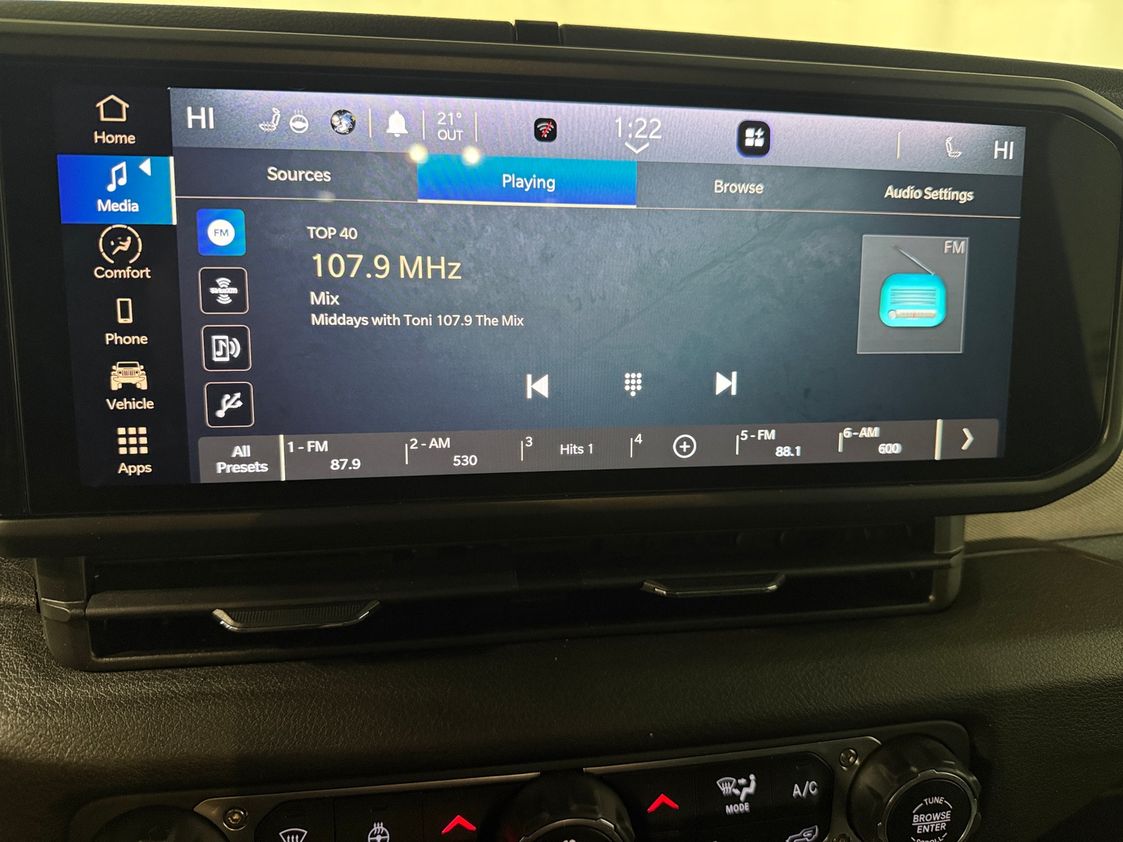 Thumbnail: 2024 Jeep Wrangler - 4