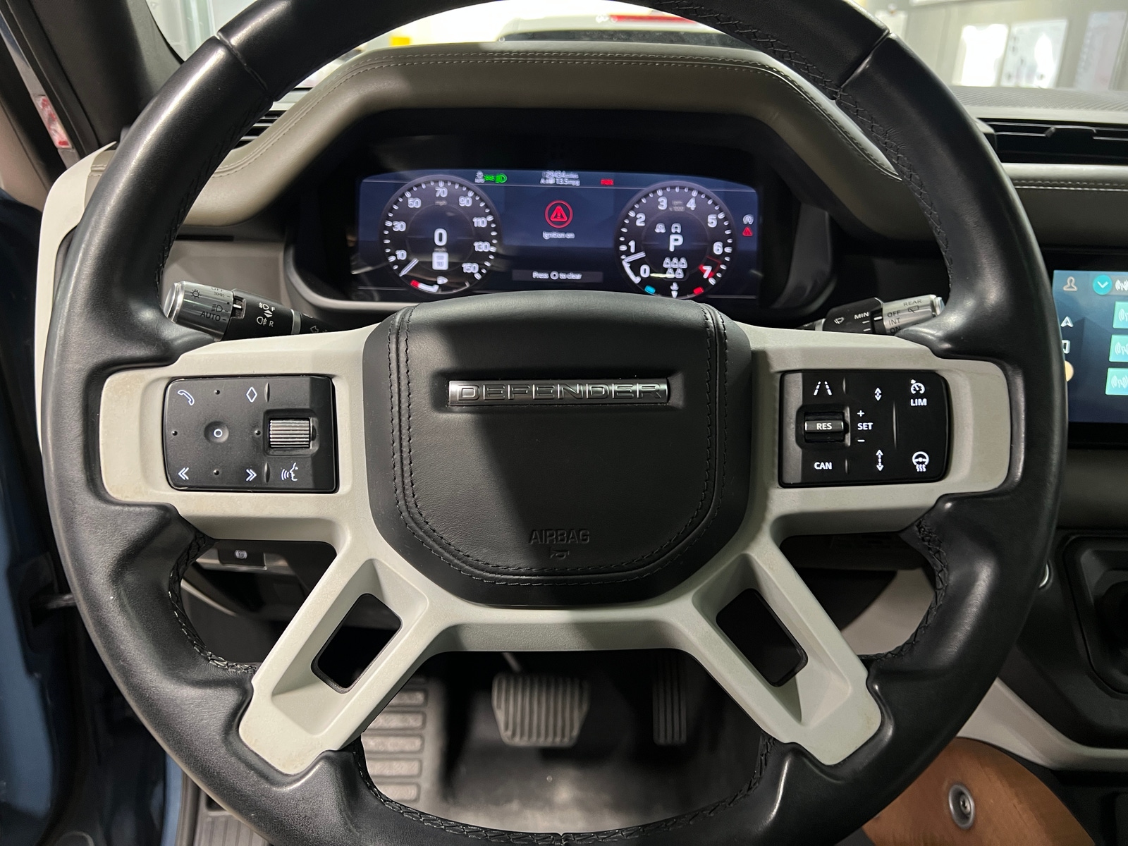 Thumbnail: 2020 Land Rover Defender - 4