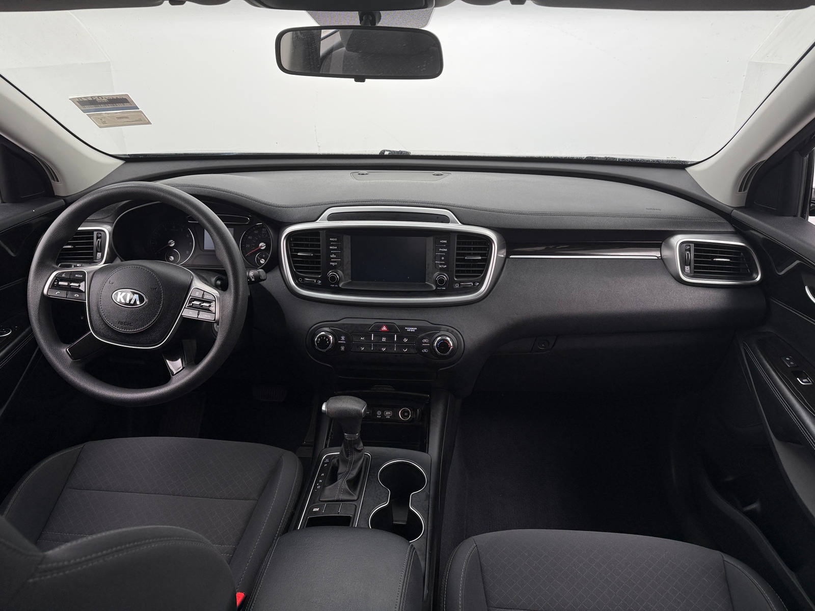 Thumbnail: 2020 Kia Sorento - 3