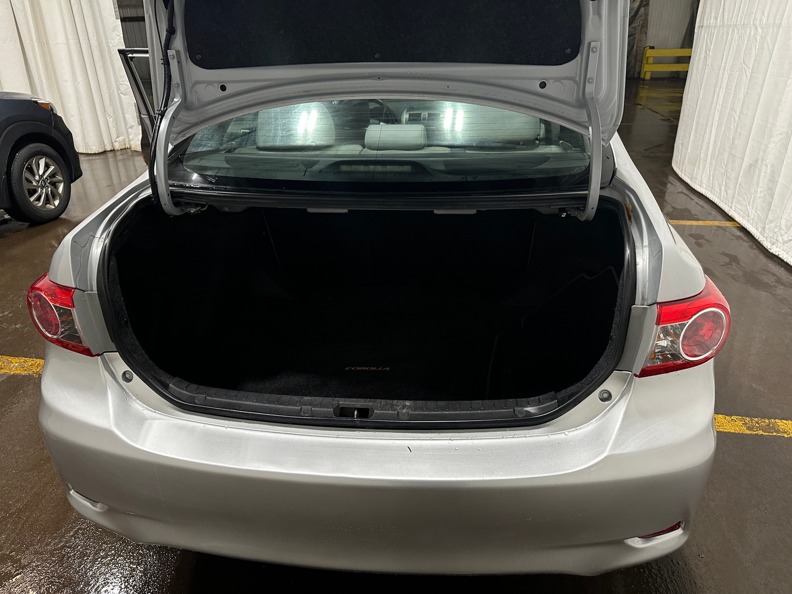 Thumbnail: 2011 Toyota Corolla - 7