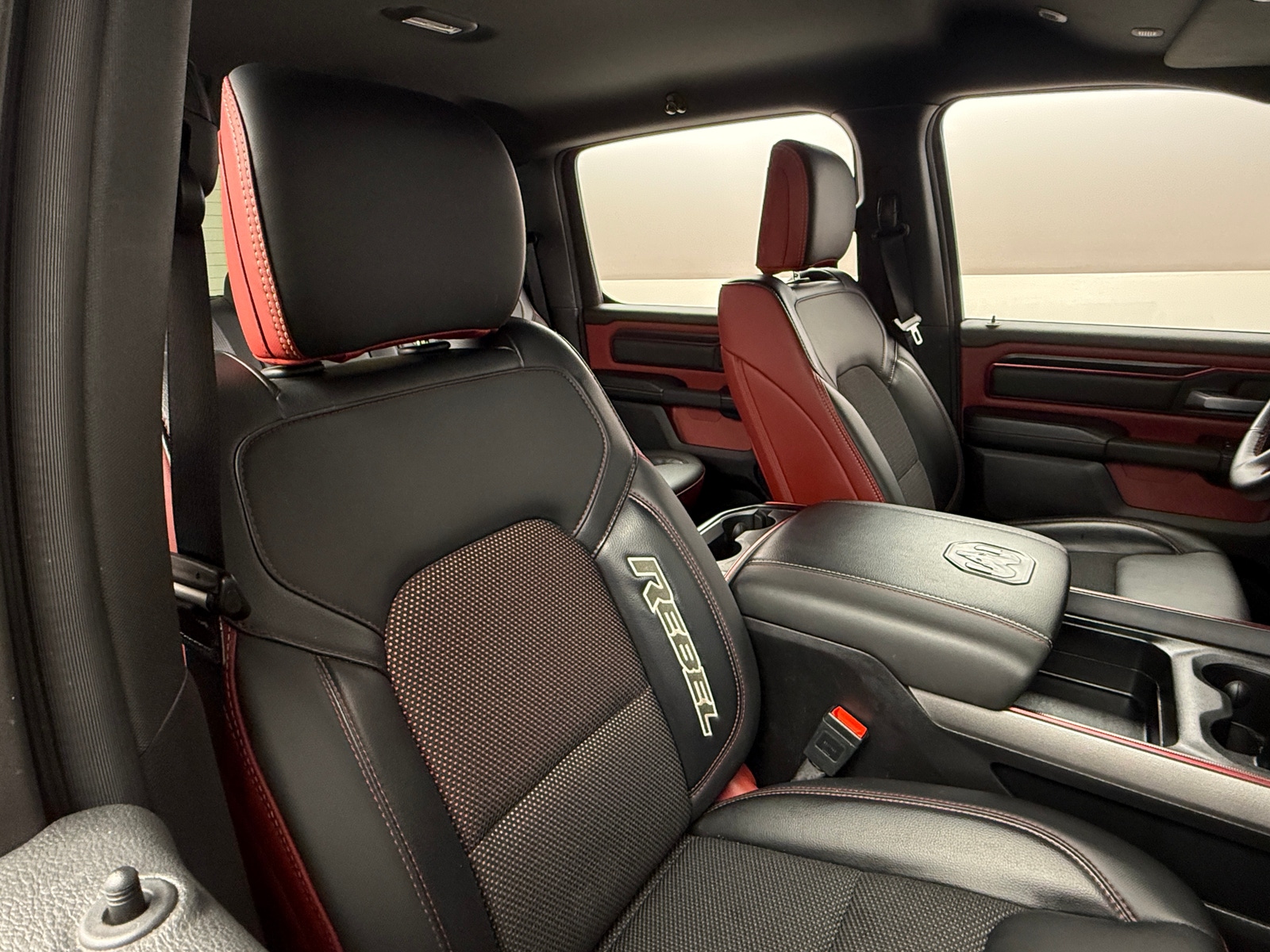 Thumbnail: 2025 RAM 1500 - 2