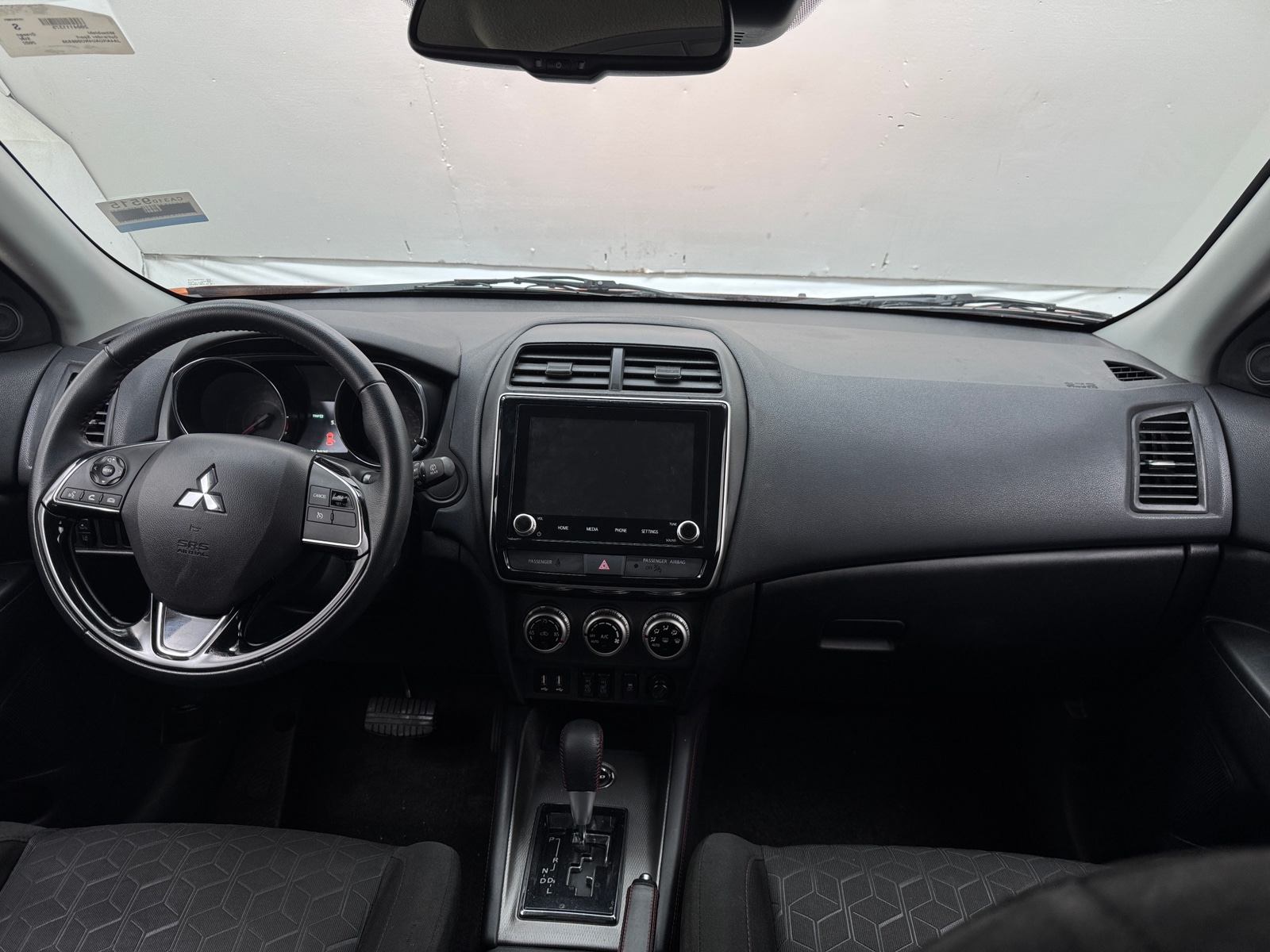 Thumbnail: 2022 Mitsubishi Outlander Sport - 3