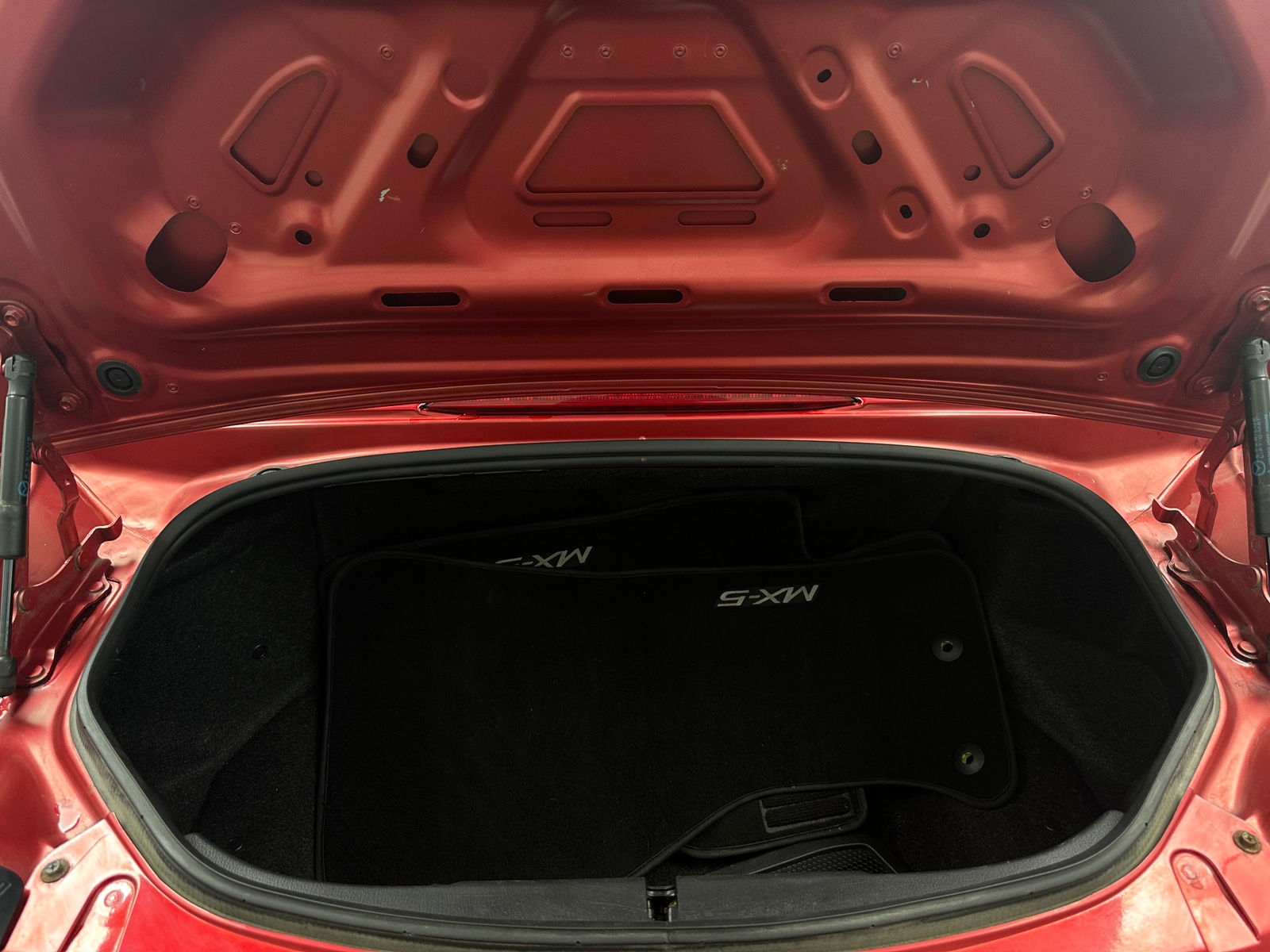 Thumbnail: 2016 Mazda MX-5 Miata - 6