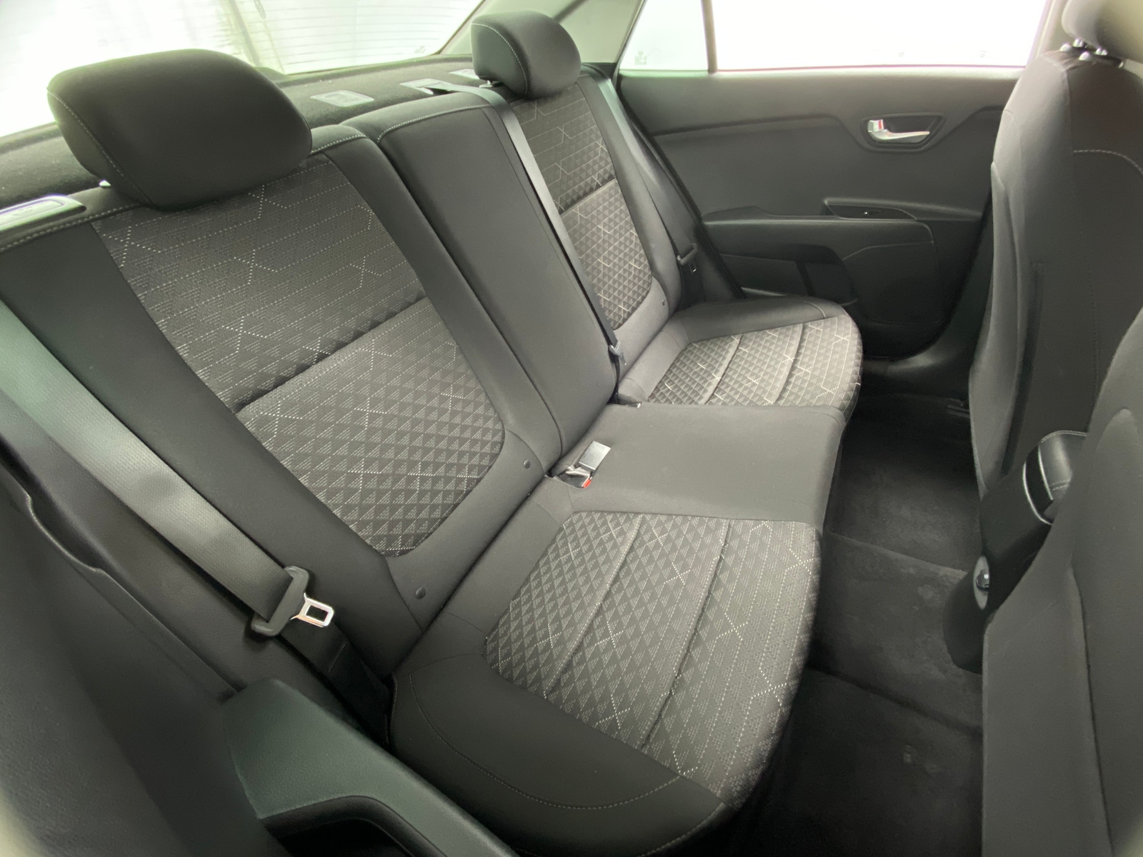 Thumbnail: 2019 Kia Rio - 6