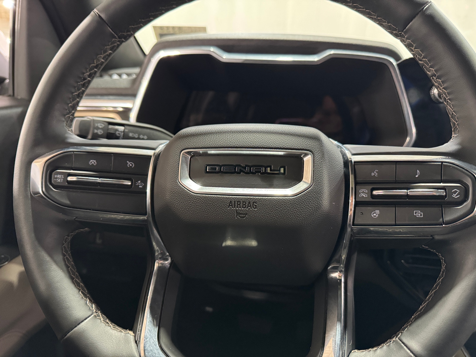 Thumbnail: 2025 GMC Canyon - 4