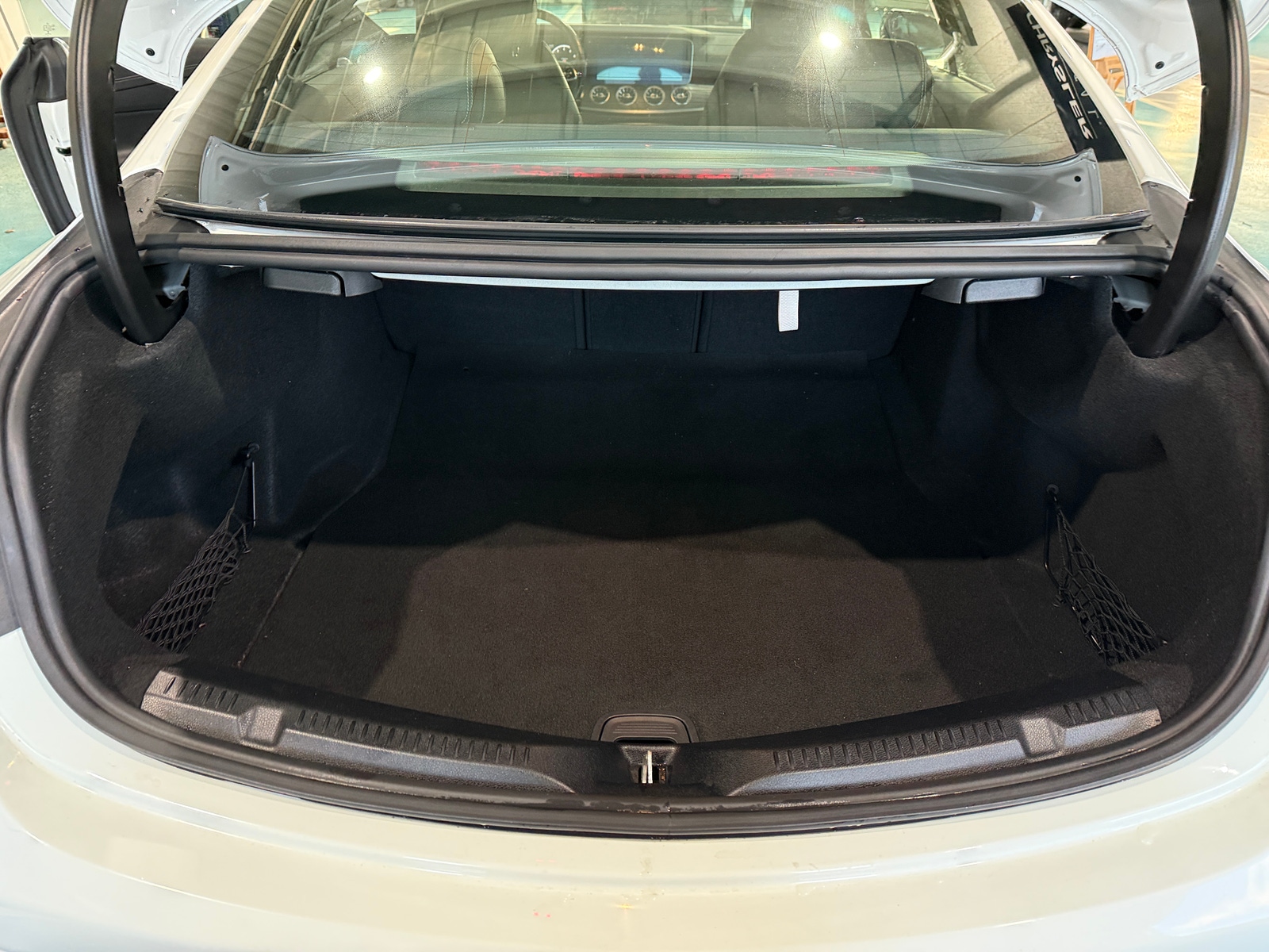 Thumbnail: 2020 Mercedes-Benz E-Class - 4