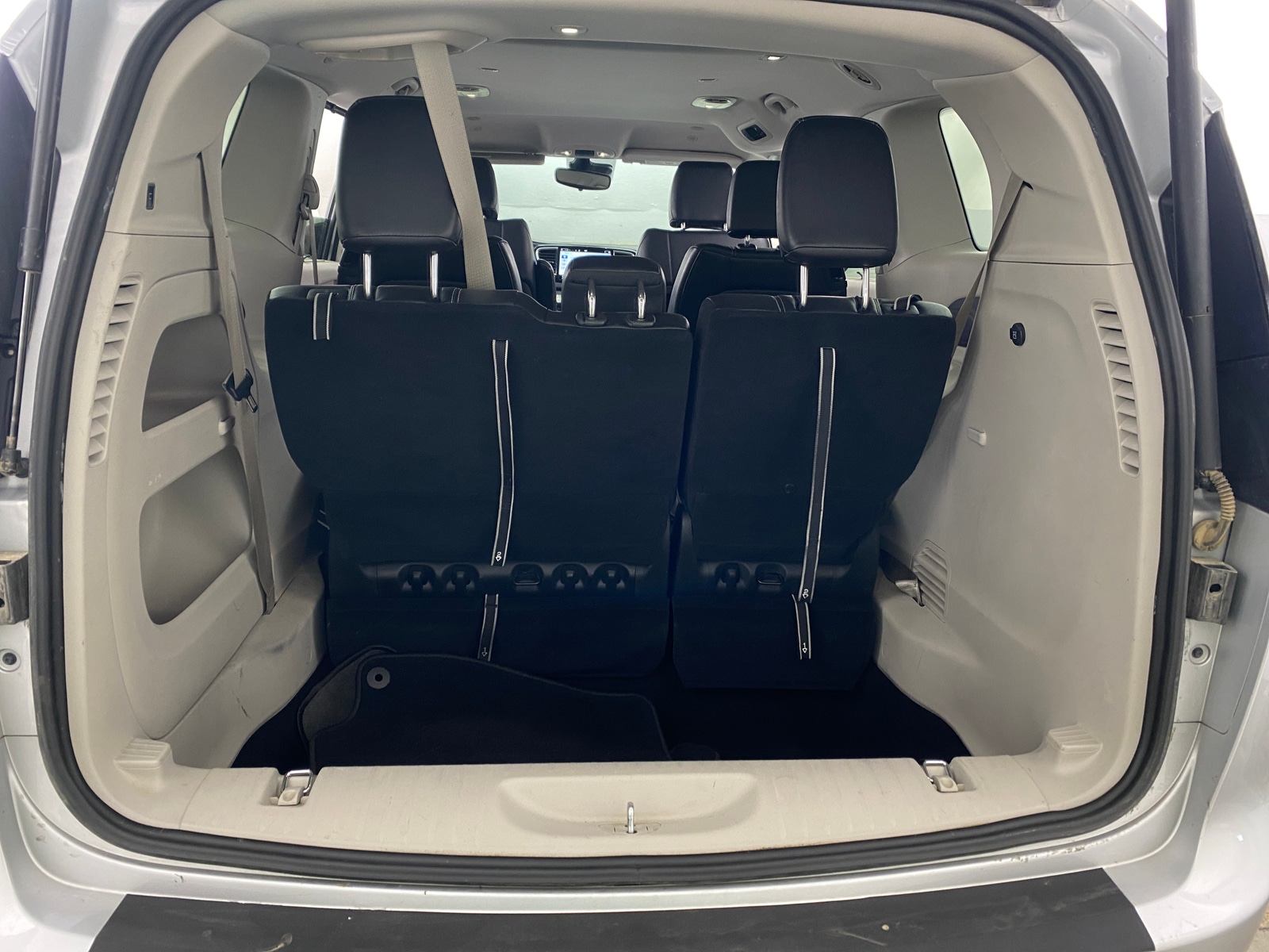 Thumbnail: 2024 Chrysler Pacifica - 6