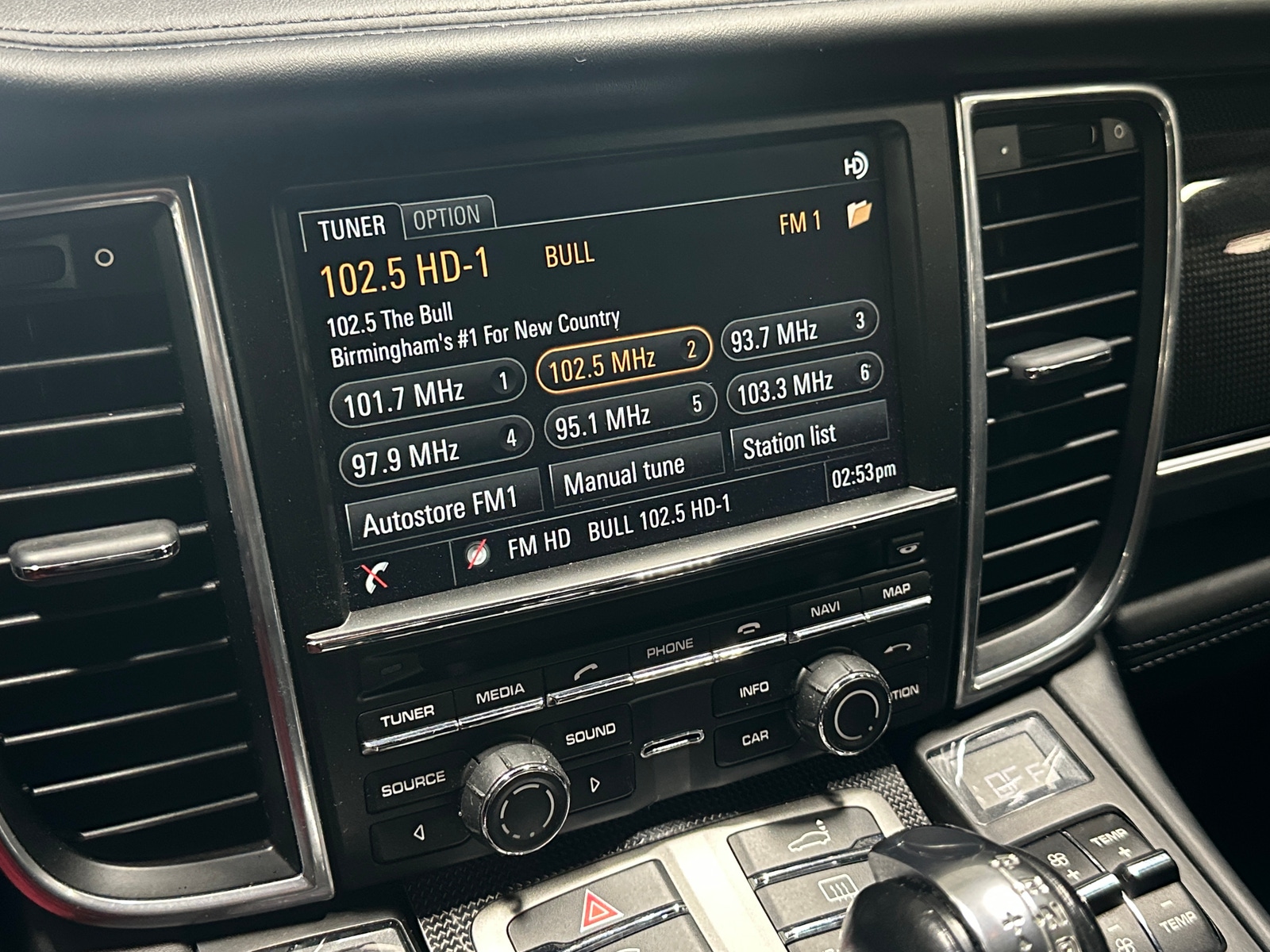 Thumbnail: 2016 Porsche Panamera - 3